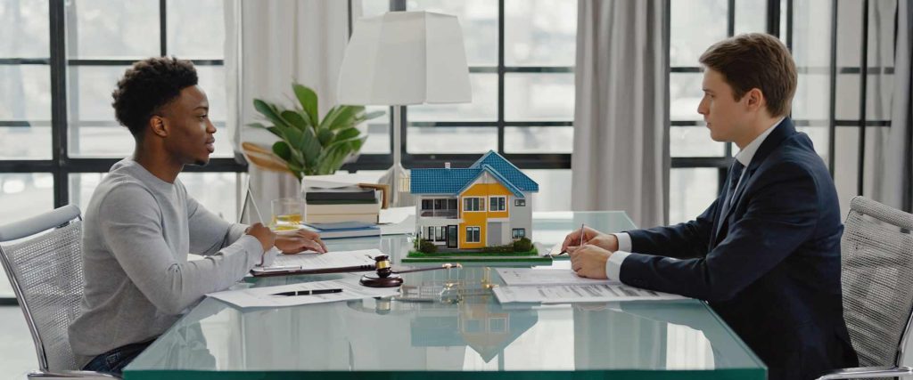 How to Choose a Solicitor When Buying a House ?